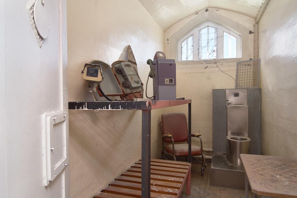 Jailhouse Accommodation Christchurch Extérieur photo